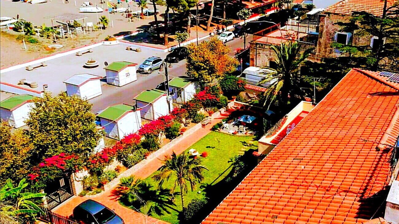 Photo of Outdoor in Patti