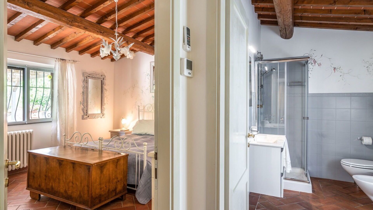 Photo of Bedroom in Montevarchi