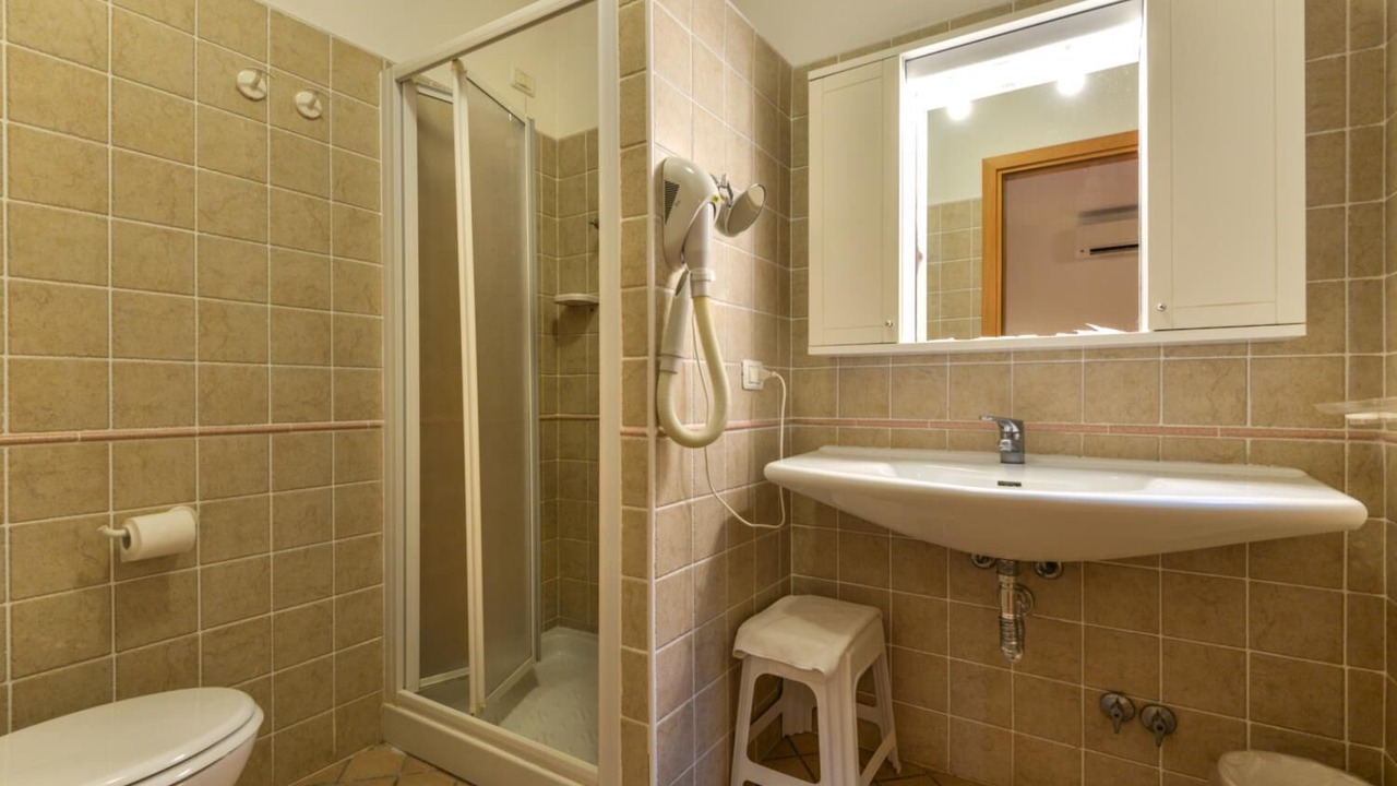 Photo of Bathroom in Naregno