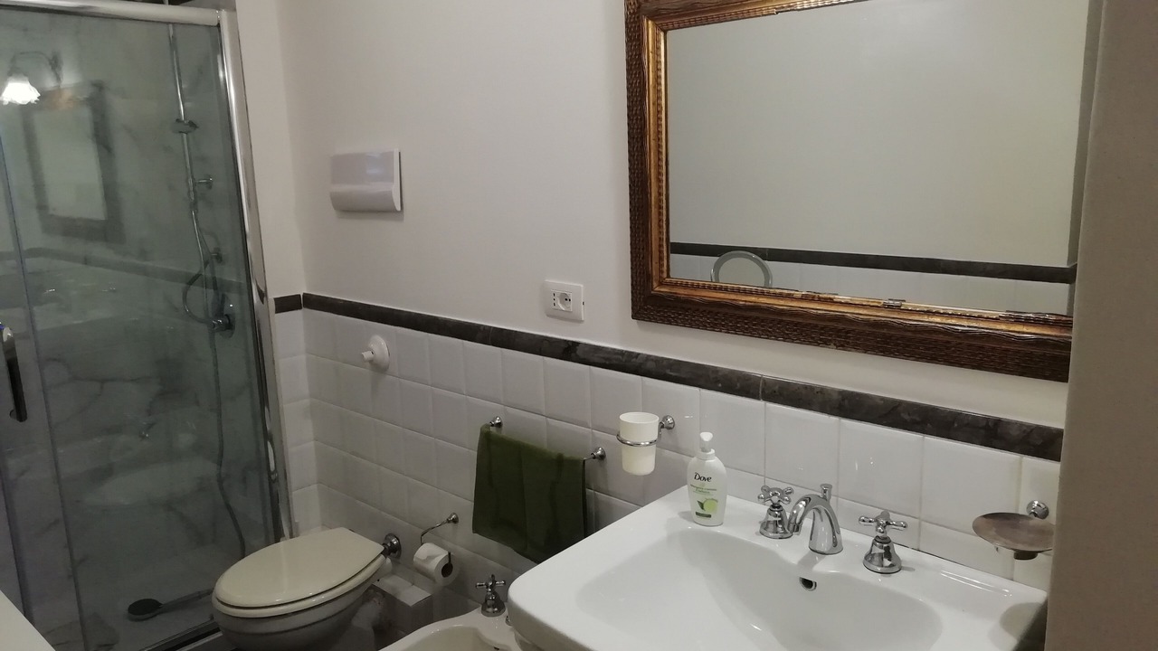 Photo of Bathroom in Mondello