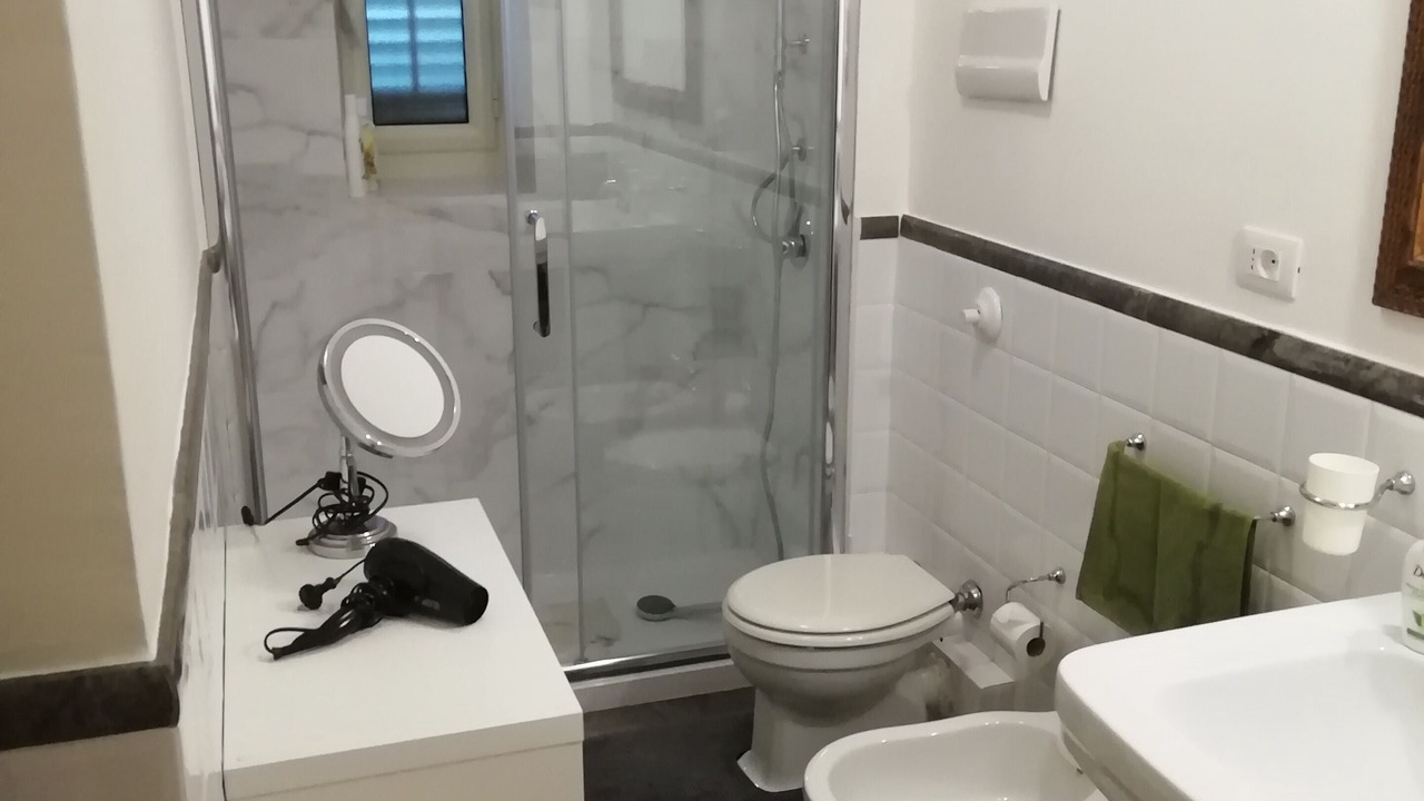 Photo of Bathroom in Mondello