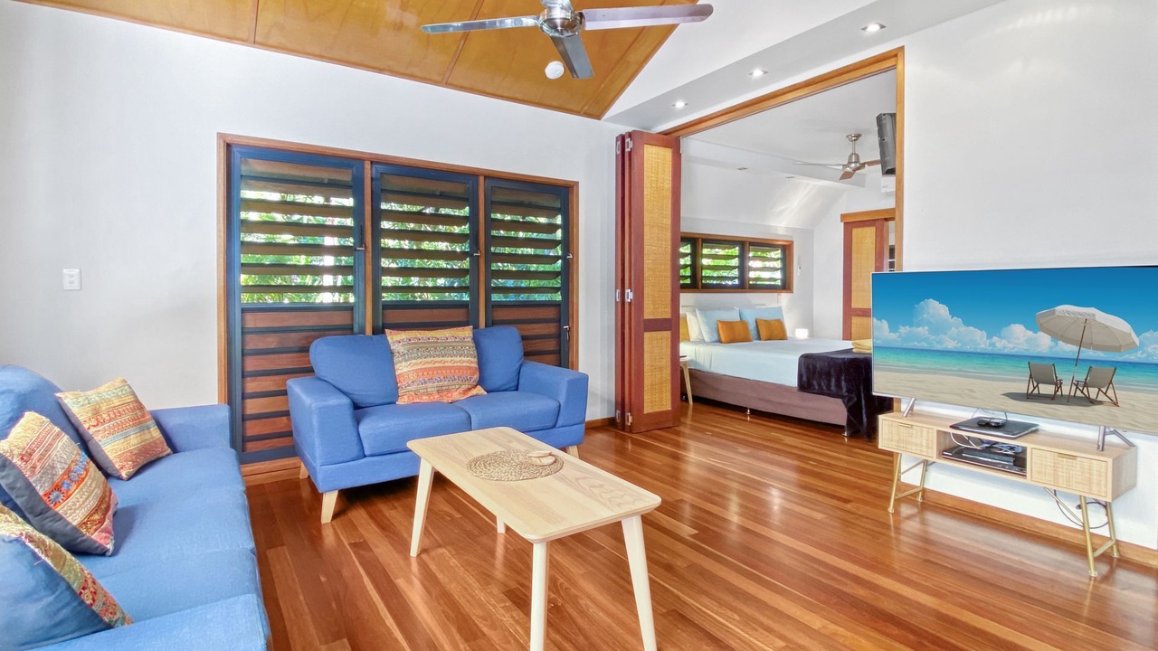Photo of Bedroom in Nelly Bay