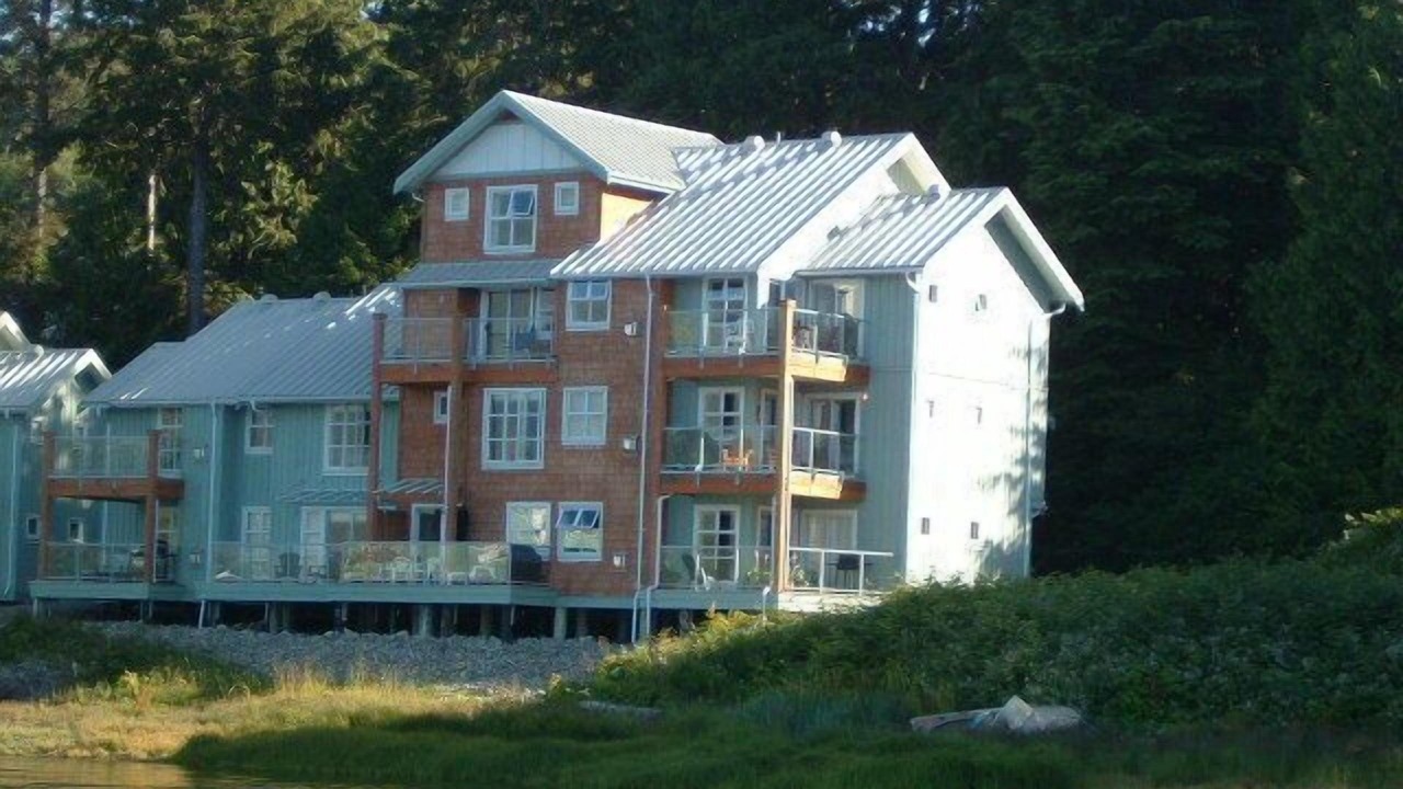 Photo of Others in Tofino