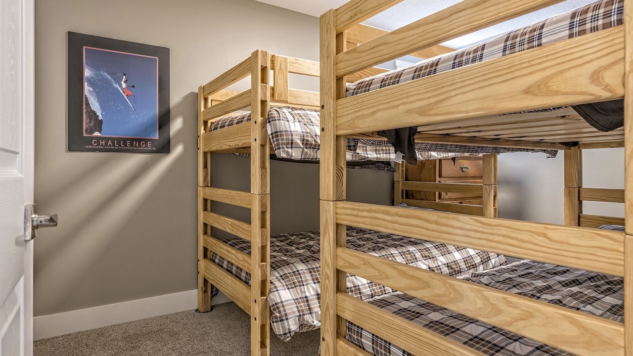 Photo of Bedroom in Silver Star Mountain