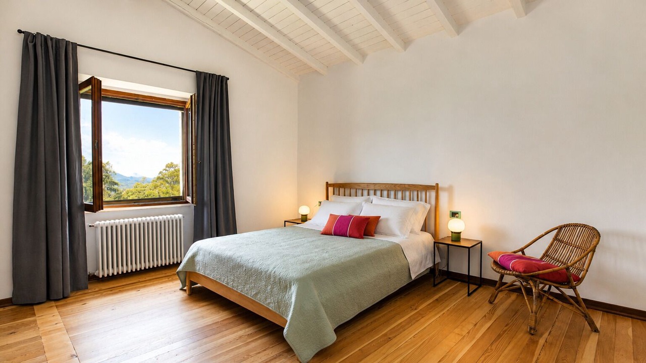 Photo of Bedroom in Cannobio