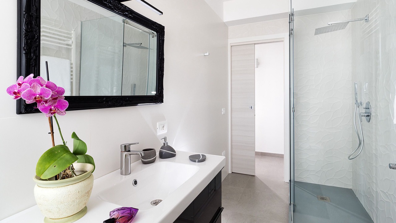 Photo of Bathroom in Marsala
