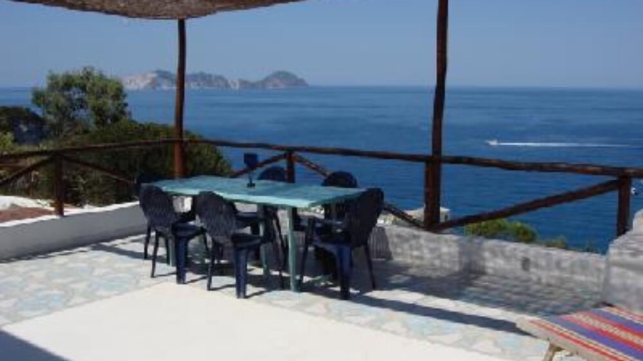 Photo of Patio Balcony in Le Forna