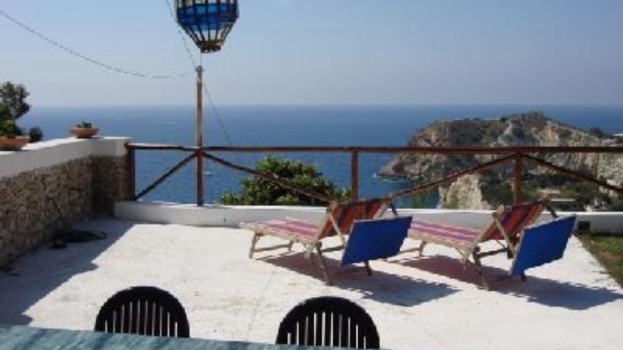 Photo of Patio Balcony in Le Forna