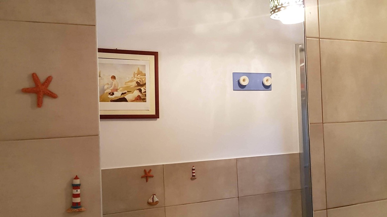 Photo of Bathroom in Pollina