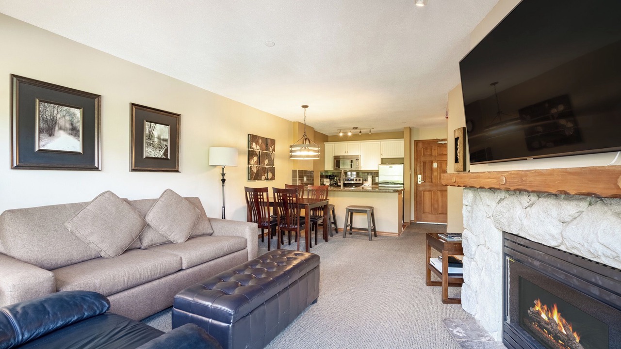 Photo of Livingroom in Upper Village