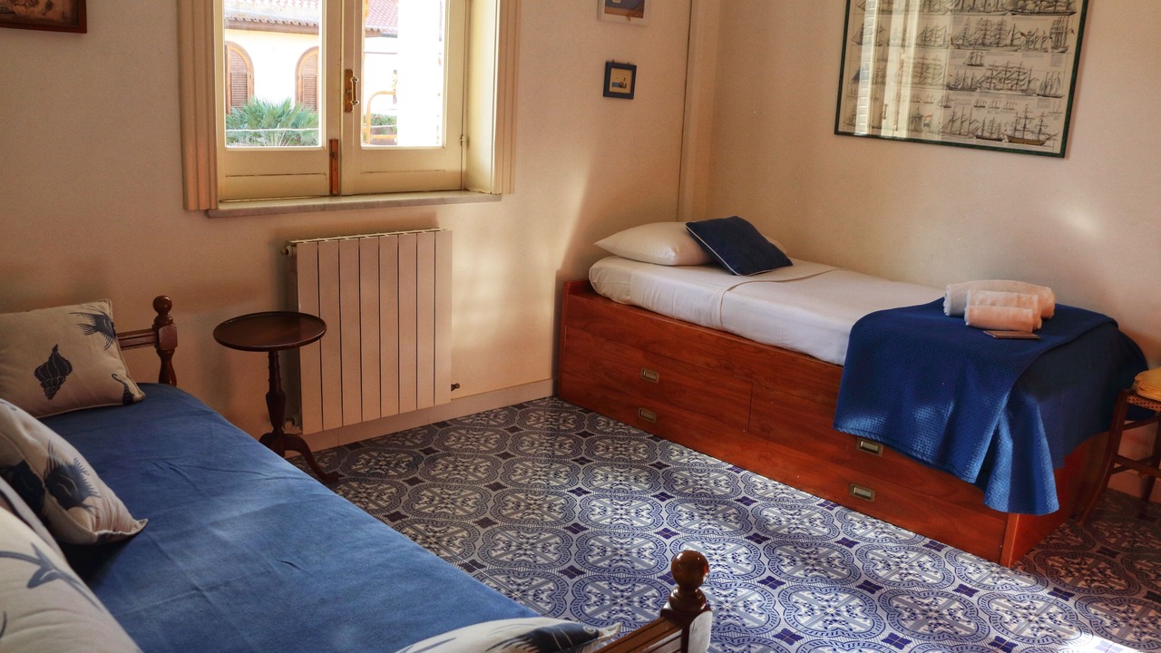 Photo of Bedroom in Patti