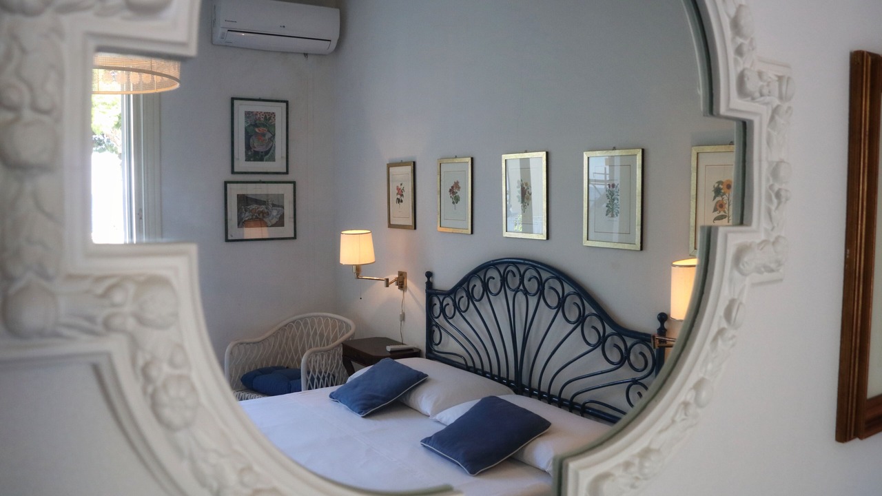 Photo of Bedroom in Patti
