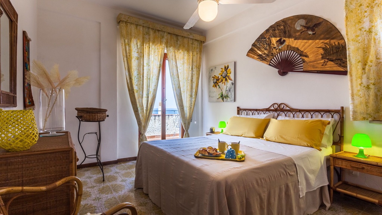 Photo of Bedroom in Torre Colonna-sperone