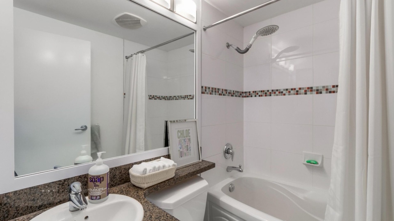 Photo of Bathroom in Coal Harbour