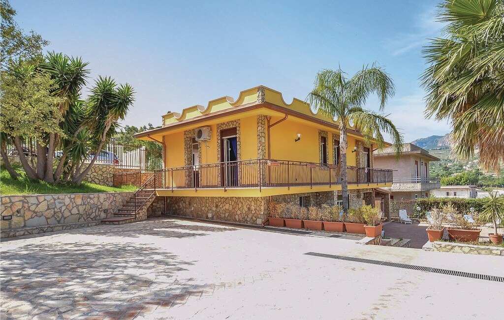 Photo of Buildings in Trabia