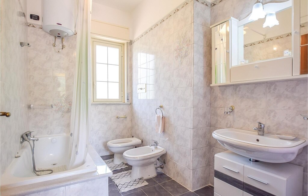 Photo of Bathroom in Trabia