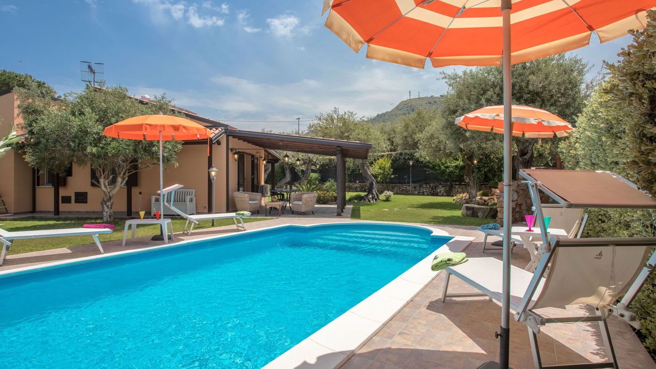 Photo of Outdoor in Cefalu