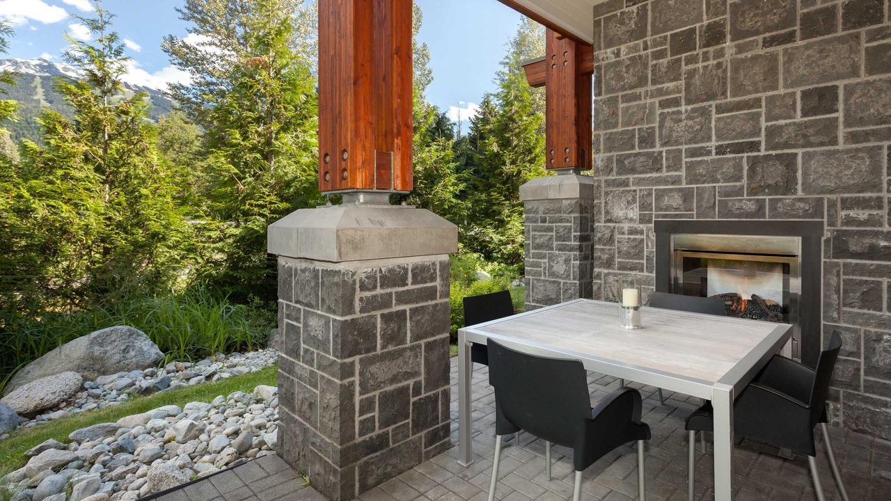 Photo of Livingroom in Whistler