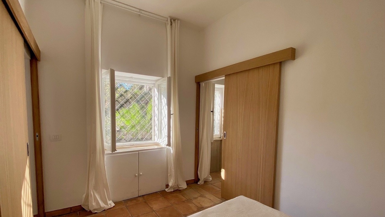 Photo of Bedroom in Latina Lido