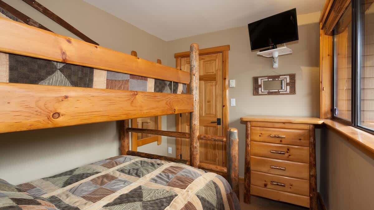 Photo of Bedroom in Whistler Village