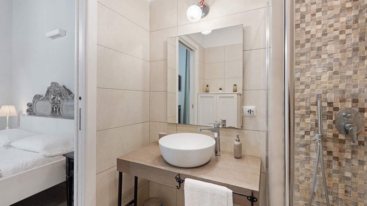 Photo of Bathroom in Quartieri Spagnoli