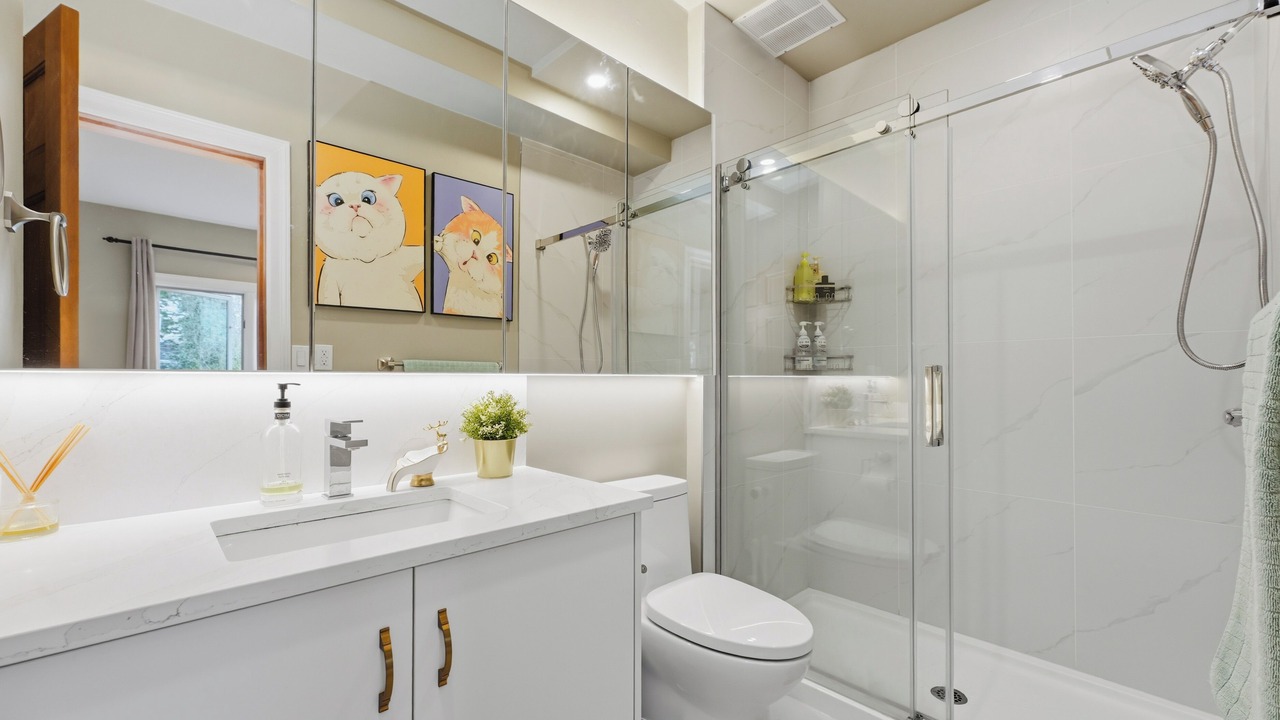 Photo of Bathroom in West Point Grey