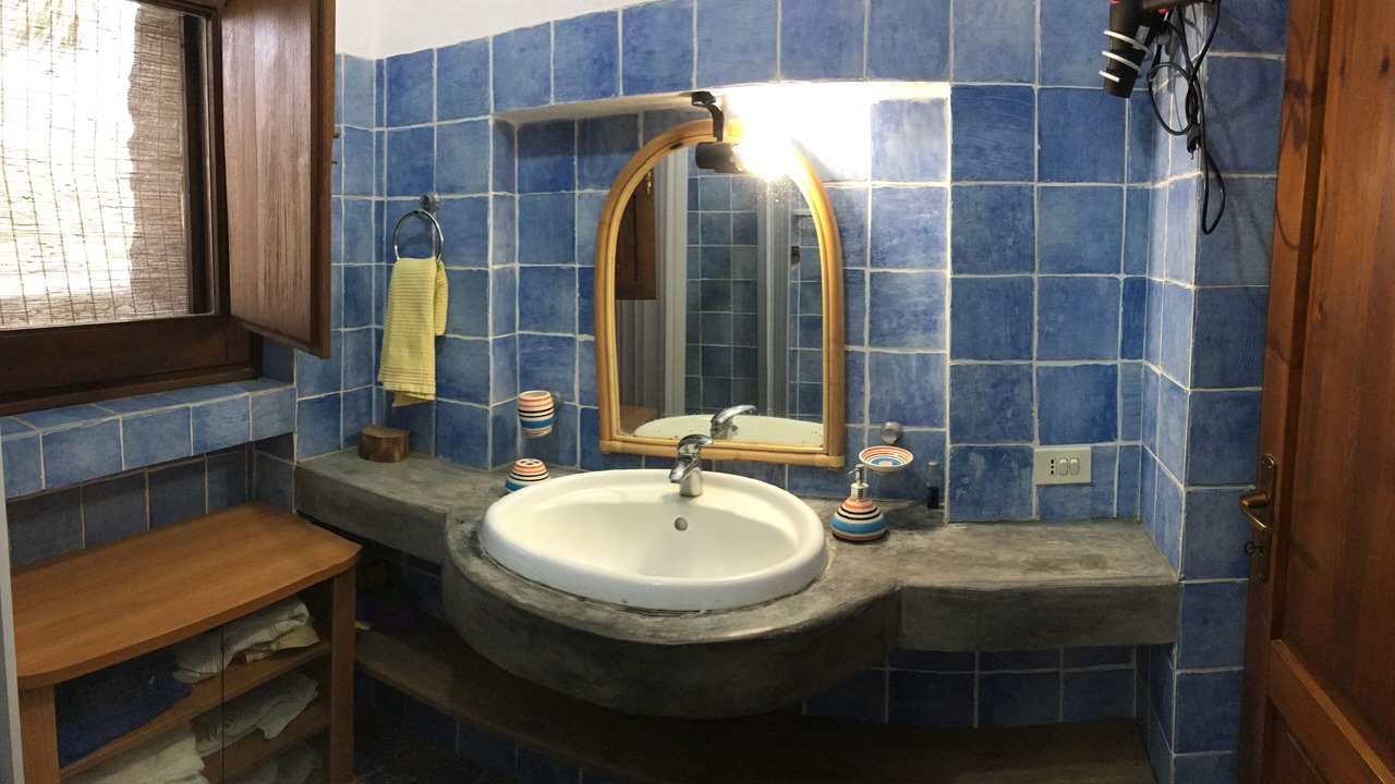Photo of Bathroom in Pantelleria