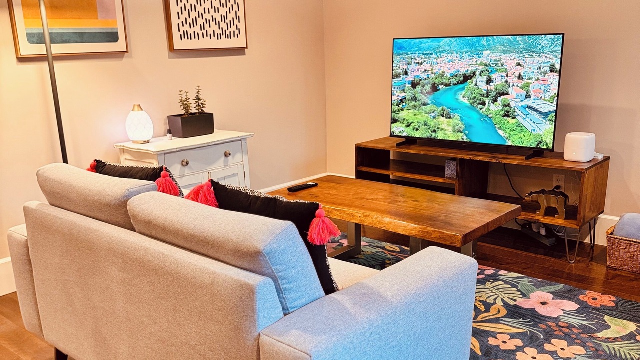 Photo of Livingroom in Kerrisdale