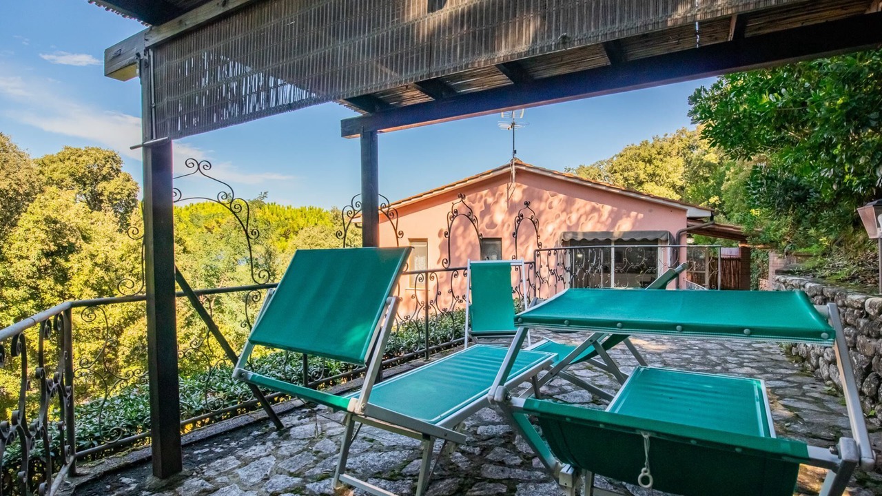 Photo of Patio Balcony in Procchio