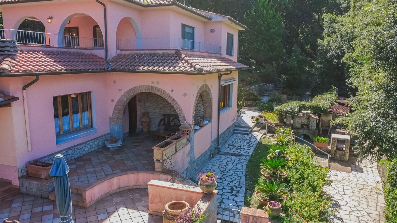 Photo of Outdoor in Procchio