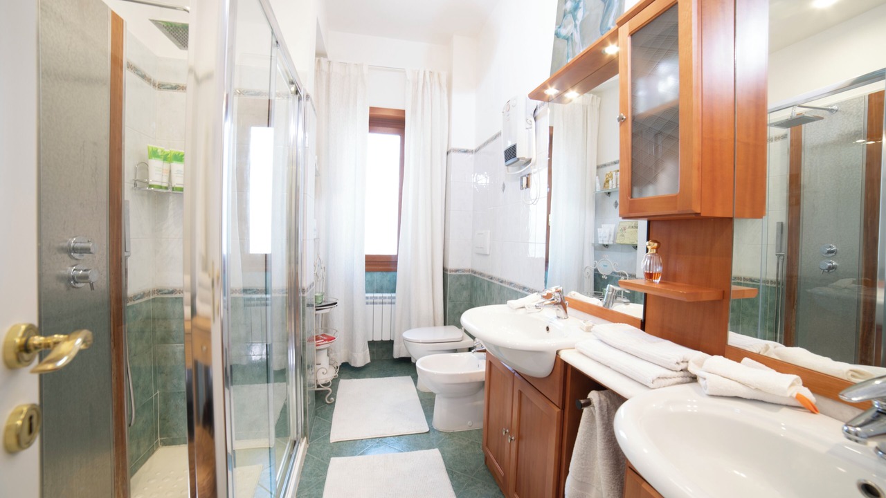 Photo of Bathroom in Tor Sapienza