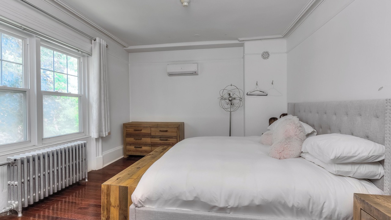 Photo of Bedroom in Quartier des Spectacles