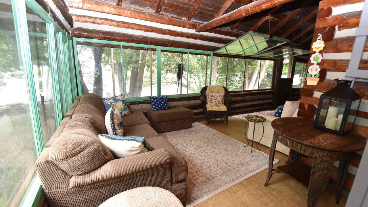 Photo of Livingroom in Beckwith