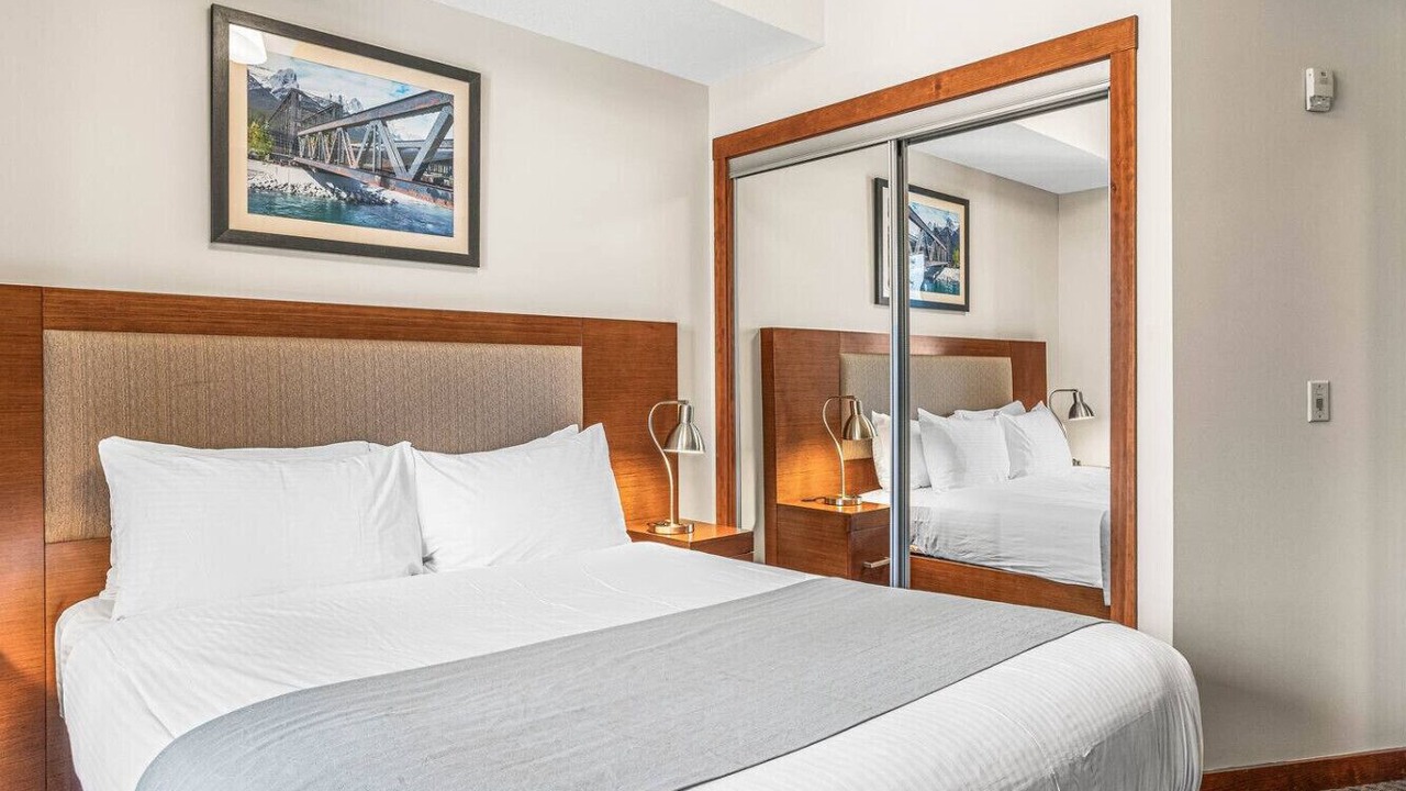 Photo of Bedroom in Cougar Creek
