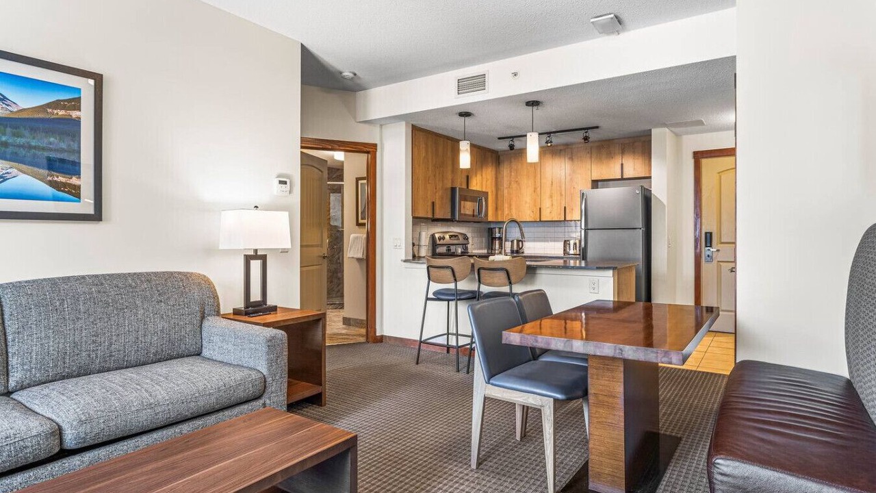 Photo of Livingroom in Cougar Creek