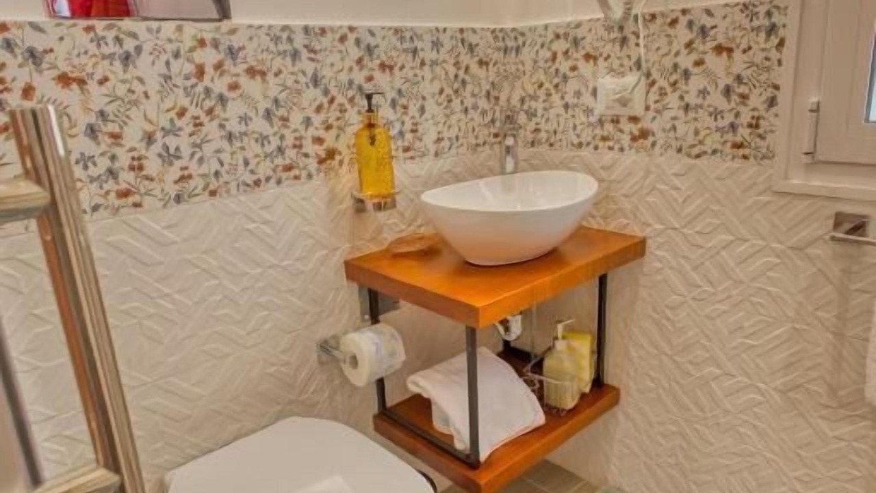 Photo of Bathroom in Porticello
