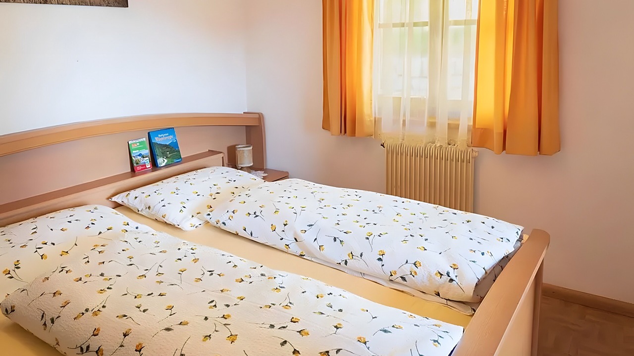 Photo of Bedroom in Schenna