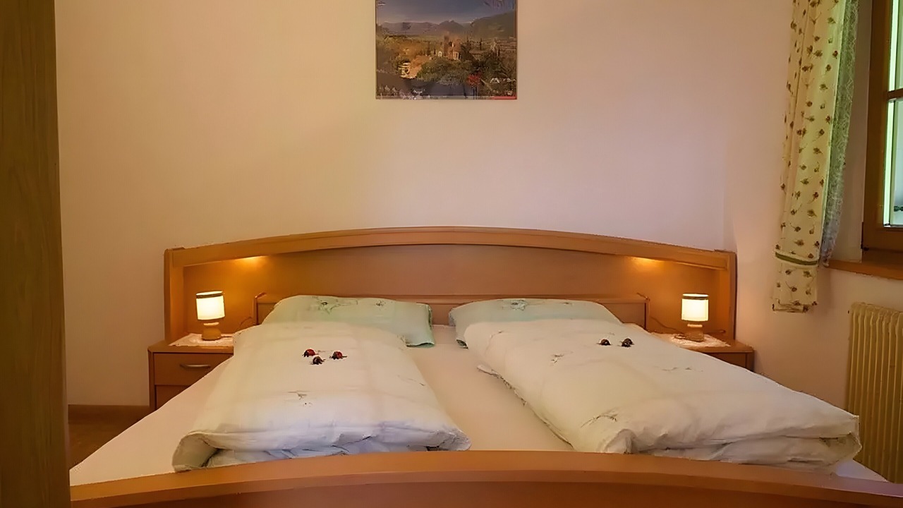 Photo of Bedroom in Schenna