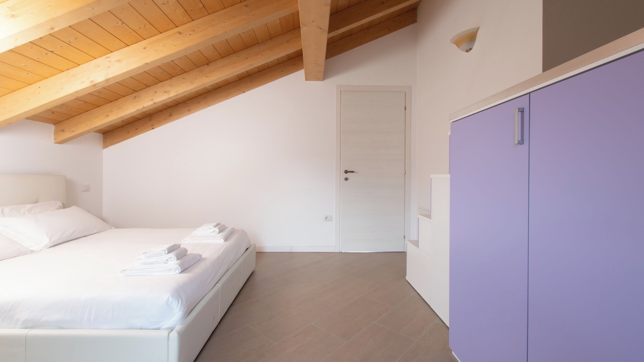 Photo of Bedroom in Tola