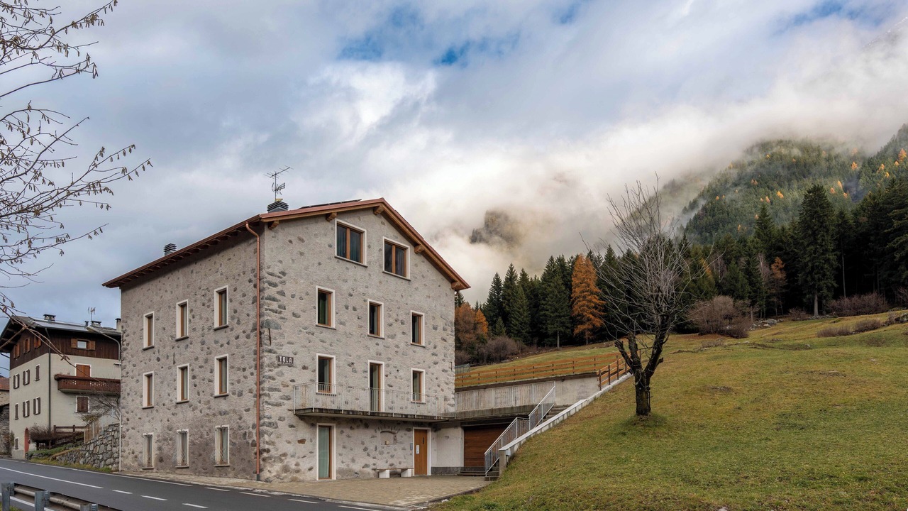 Photo of Outdoor in Tola