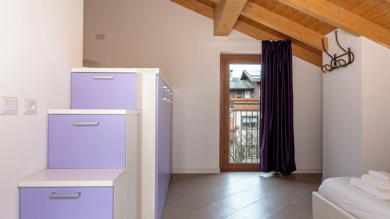 Photo of Bedroom in Tola