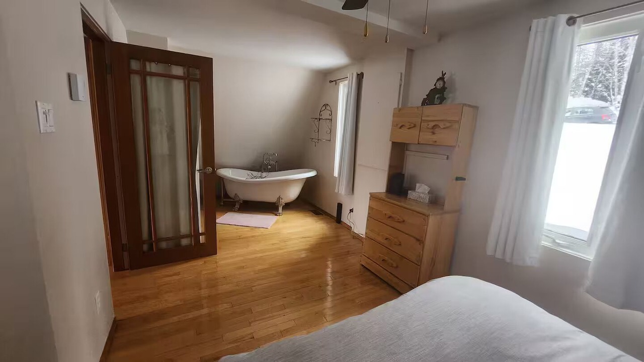 Photo of Bedroom in Saint-Ambroise