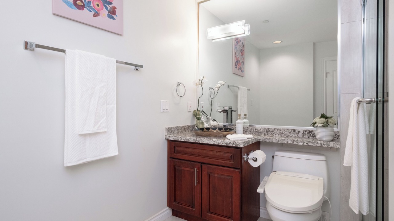 Photo of Bathroom in Arbutus Ridge
