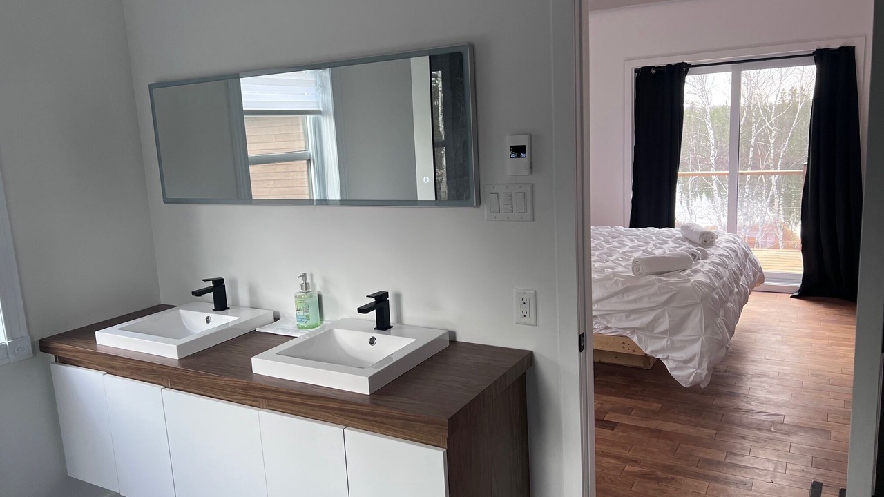 Photo of Bedroom in Saint-David-de-Falardeau