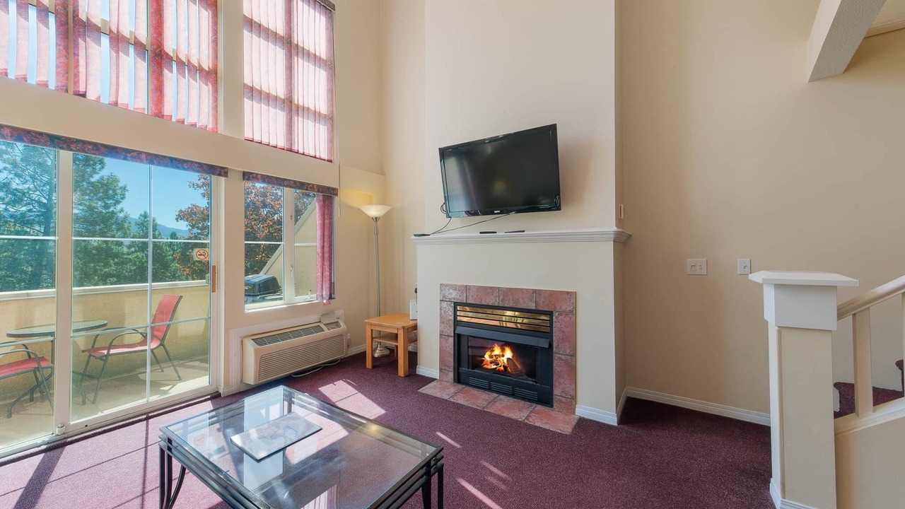 Photo of Livingroom in Quail Ridge
