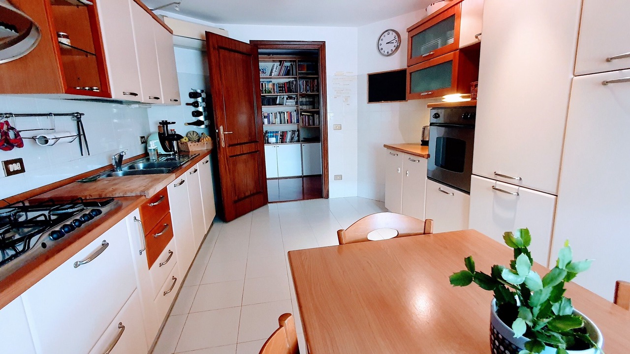 Photo of Kitchen in Zona XIX Casal Morena