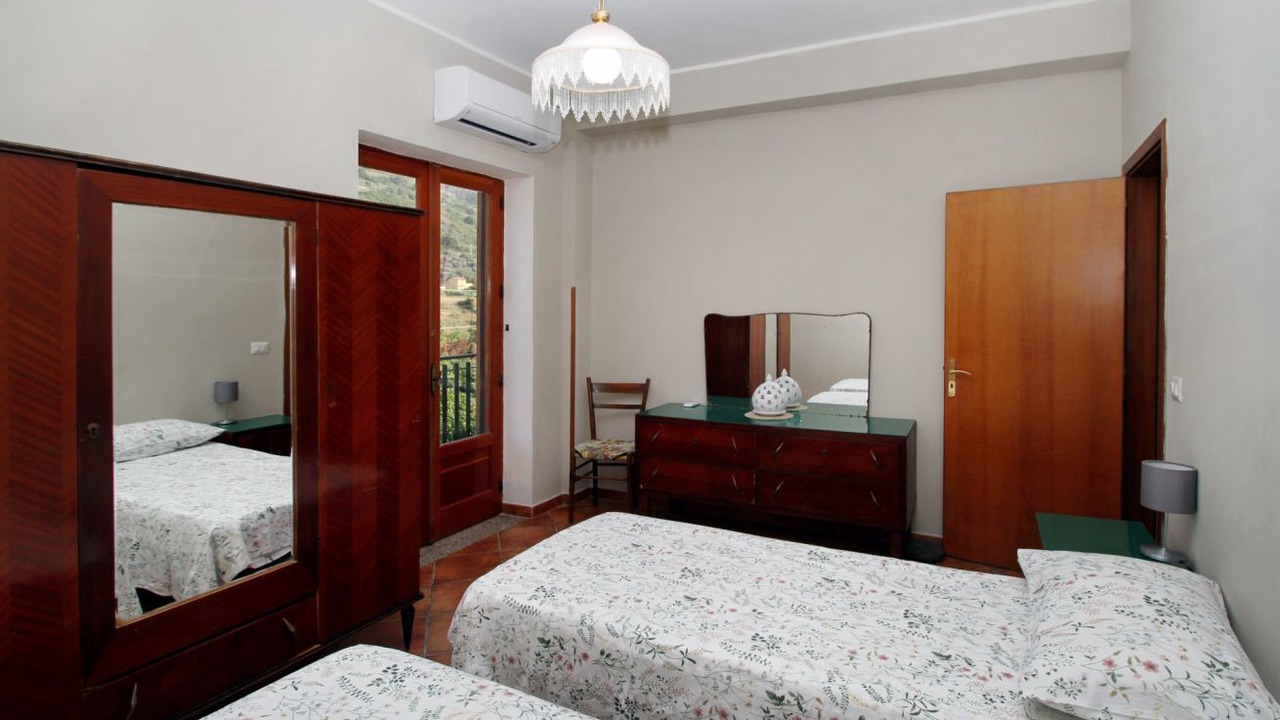 Photo of Bedroom in Caronia