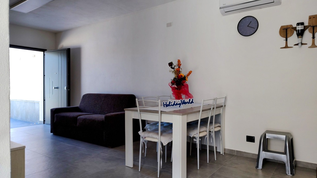 Photo of Livingroom in Salina