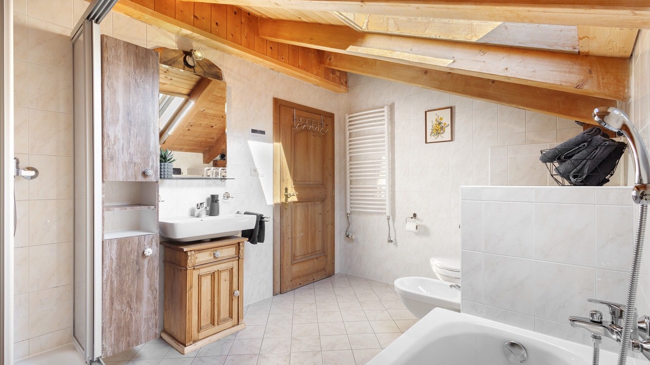 Photo of Bathroom in Lutago