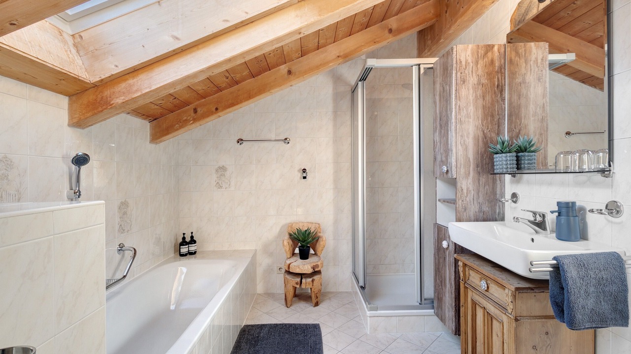 Photo of Bathroom in Lutago